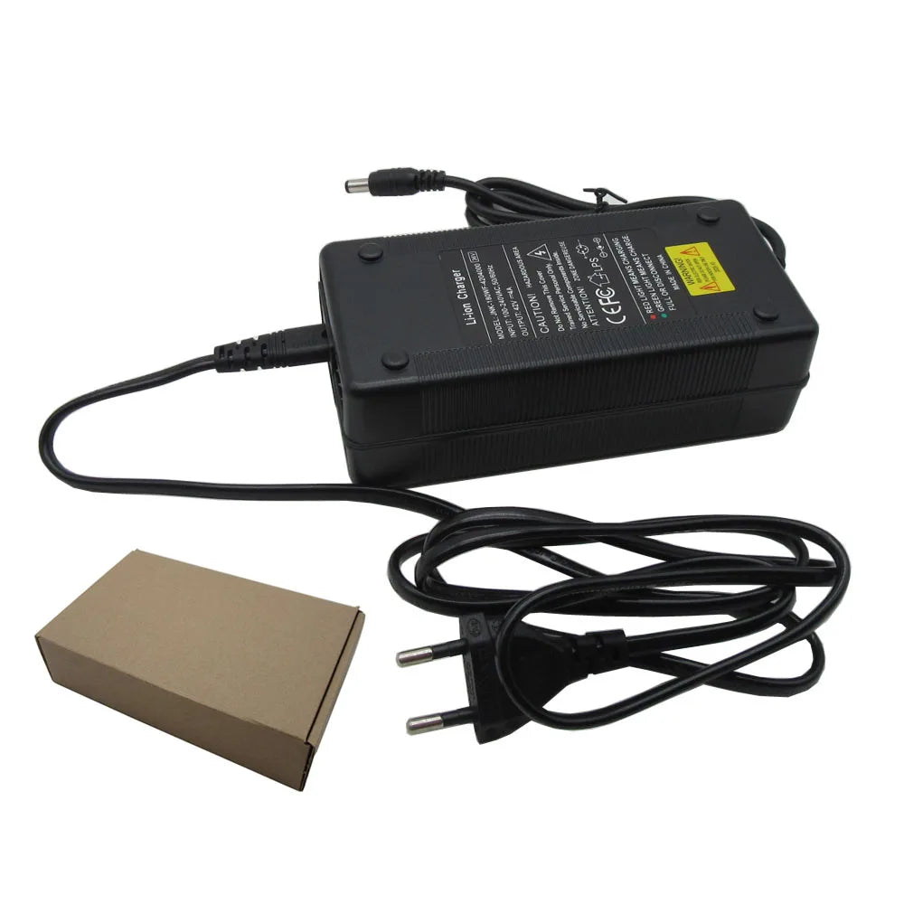 33.6V 5A 3A Lithium Battery Charger 28.8V 5A 29.6V 8S Li Ion 20AH 30AH Batterie Fast Charger DC Connector With Fan