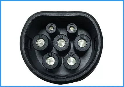 Custom Portable IEC 62196 2.8 LCD Lithium Battery EV Charger Smart EV Charger 250V Max 4.5M type 2 ports