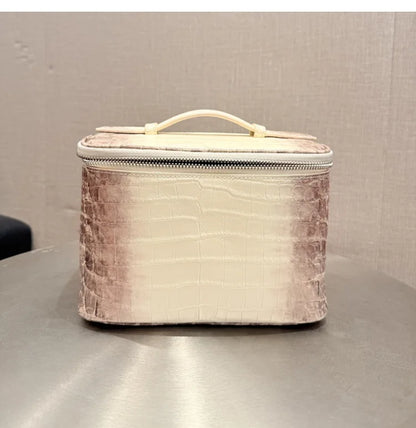 First layer cowhide crocodile pattern Makeup Bag Large Capacity Women Travel Toiletry Carry Case Classic Organizr Cosmetic pouch