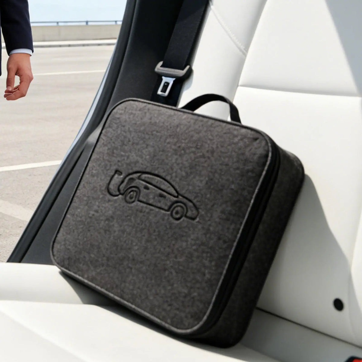New Energy Vehicle Charging Gun Storage Bag Portable EV Charger Cable Bag Waterproof Auto EV Charging Jumper Storage Bag