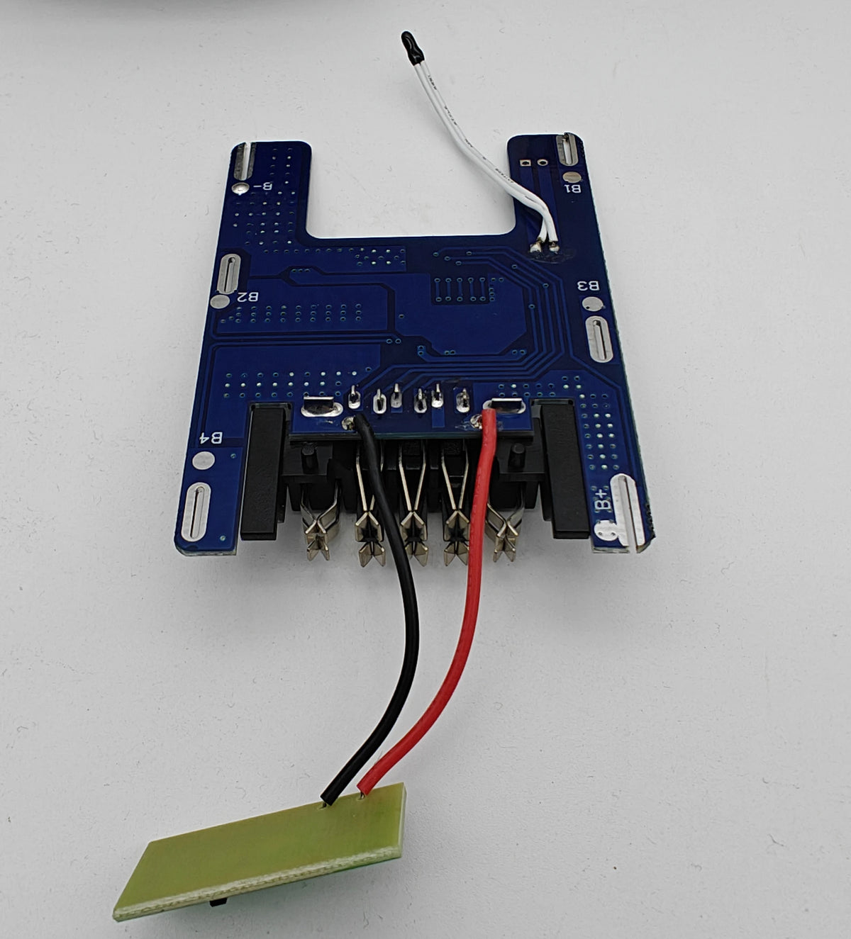 10 X 18650 Lithium-Ion Battery Box Charging Protection Circuit Board with Bms and Temperature Control Power-Off, 18V 20V Battery Suitable for Dewalt Dcb183 Dcb200 Lithium-Ion Battery Box